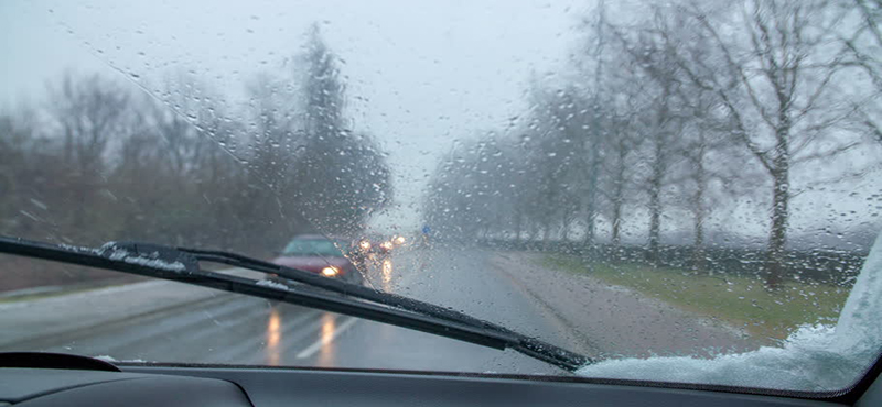 How to drive safely in Heavy Rain